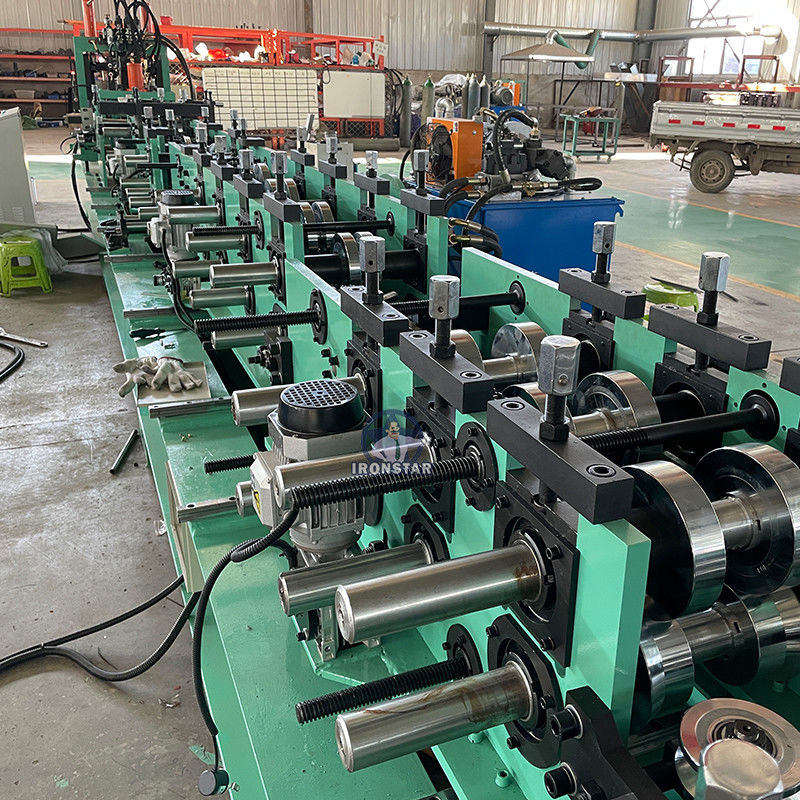 OEM 1-3mm Interchange Automatic C Purlin Roll Forming Machine Long Lifespan