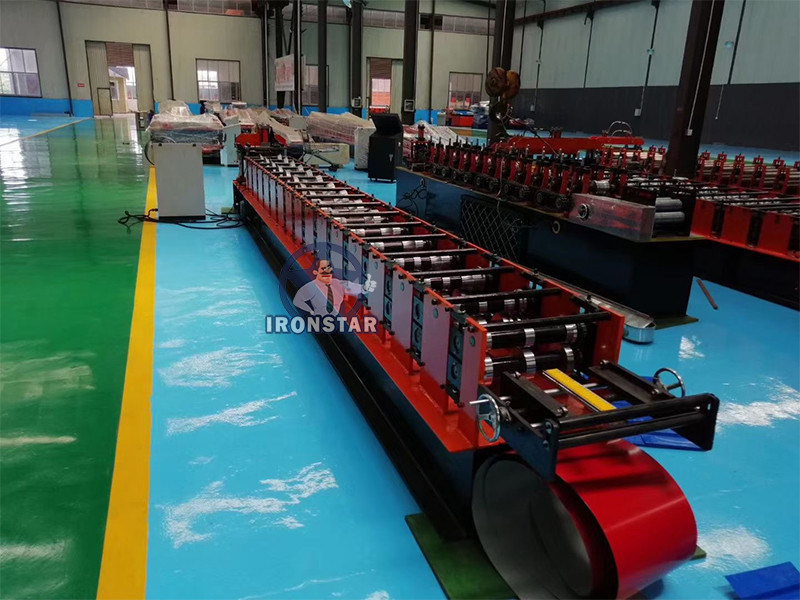 Touch Screen PLC Automatic Valley Tray & Ridge Cap Roll Forming Machine Metal Roof Capping Profile Making Equipment