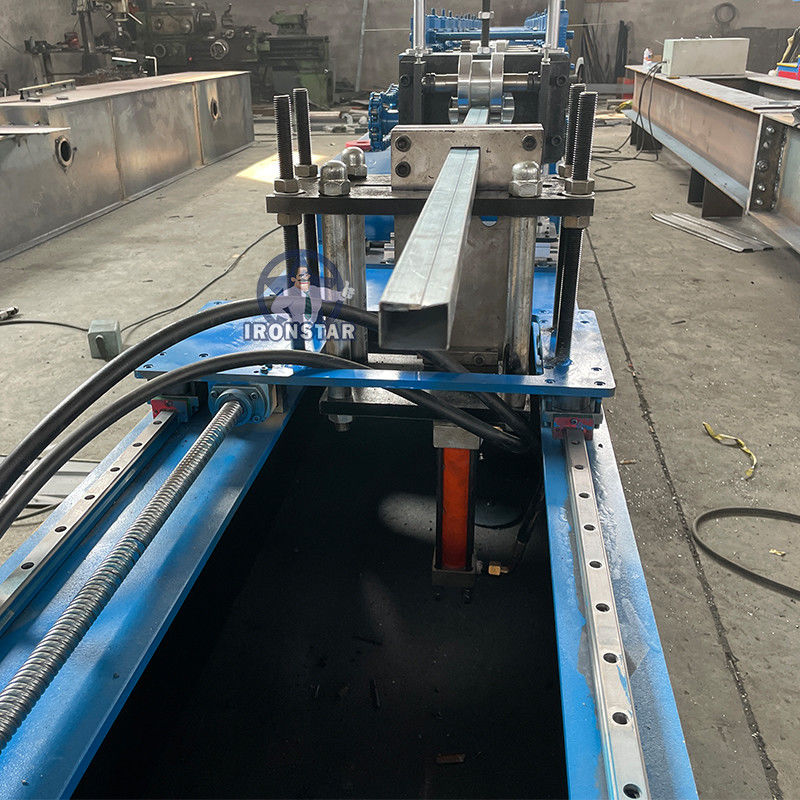 Custom Square Tube Roll Forming Machine 1mm -3mm Thickness Automatic Cutting