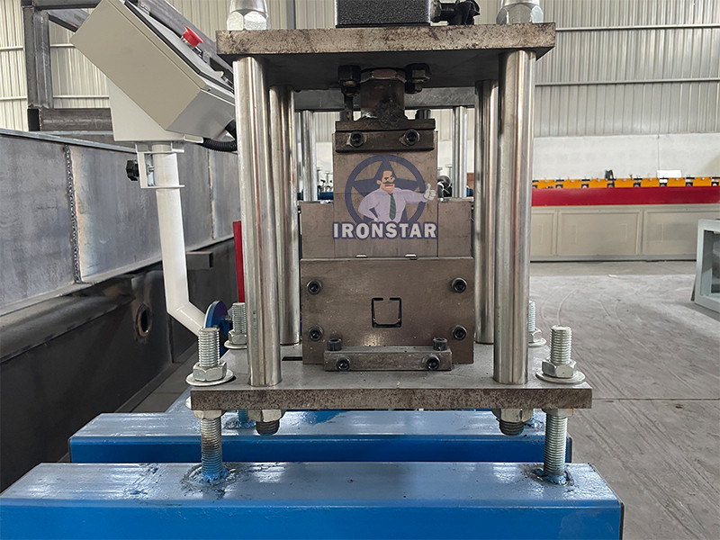 “C Stud U Track Drywall Roll Forming Machine Light Gauge Steel Framing Machine Export Galvanized Metal C Stud Track Roll Forming Machine Drywall Profile Forming Equipment Light Gauge Steel Framing ”
