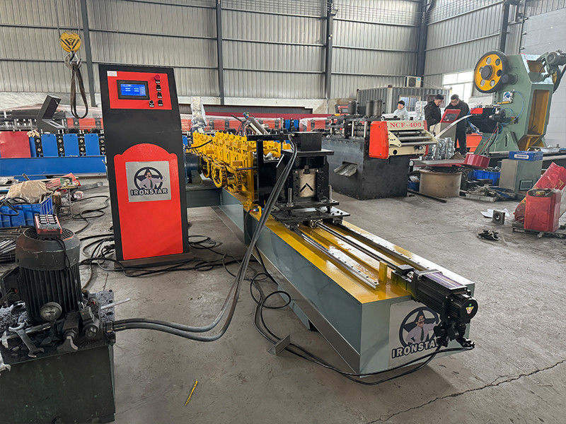 2.5mm 50*50mm tracking cutting angle bead roll forming machine in Cambodia
